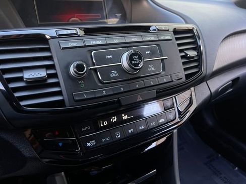 Used 2017 Honda Accord Sport image 22