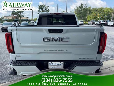 Used 2026 GMC Sierra 1500 Denali Ultimate AWD/4WD image 7