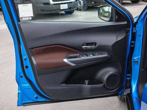 Used 2024 Nissan Kicks SR FWD image 21