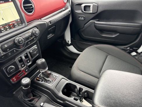 Used 2020 Jeep Wrangler Rubicon AWD/4WD image 17