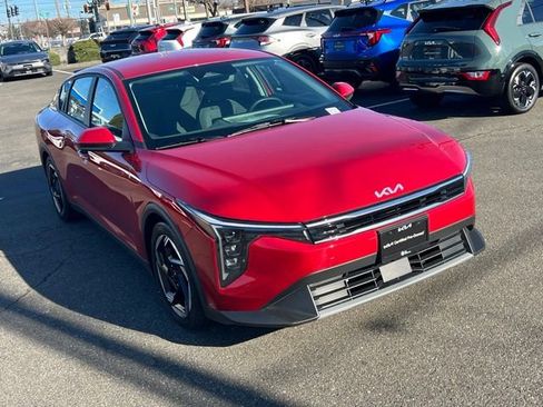 Certified 2025 Kia K4 EX image 6