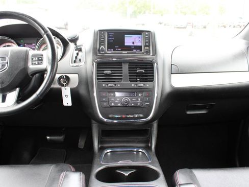 Used 2019 Dodge Grand Caravan GT FWD image 10