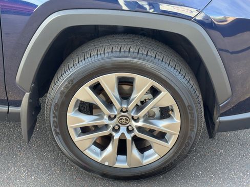 Certified 2025 Toyota RAV4 XLE Premium image 11