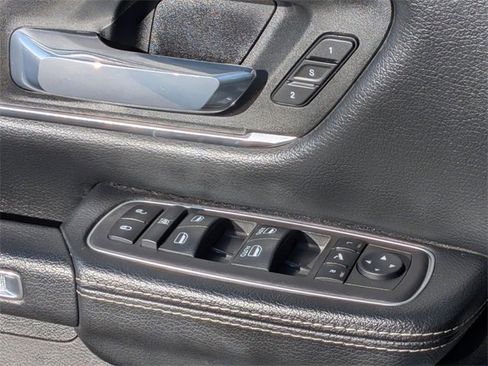 Used 2024 RAM 1500 Laramie image 14
