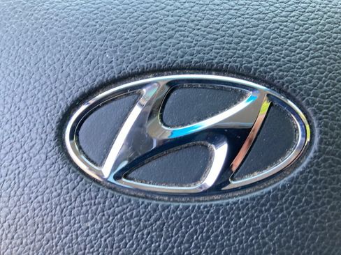 Used 2019 Hyundai Tucson SE AWD/4WD image 26