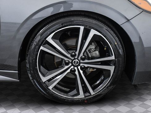 Used 2020 Nissan Sentra SR image 29