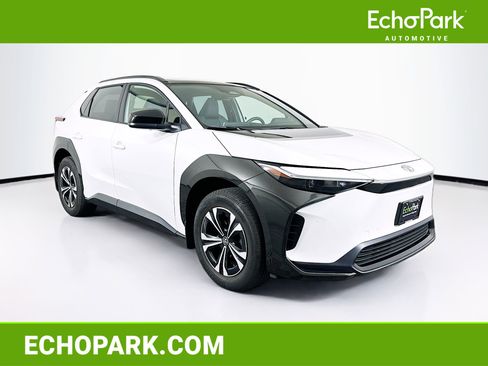 Used 2024 Toyota bZ4X FWD image 1