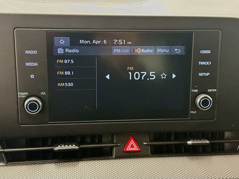 Used 2025 Kia Sportage LX image 21