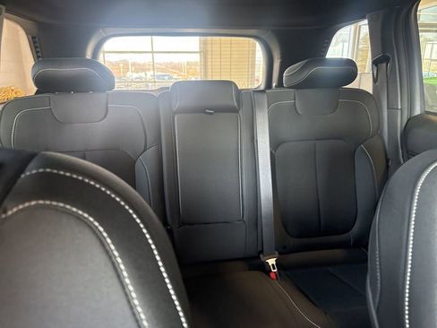 New 2025 Jeep Grand Cherokee Laredo w/ Luxury Tech Group I image 46