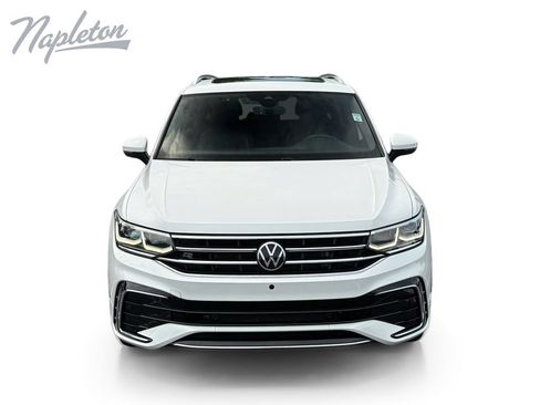 Used 2023 Volkswagen Tiguan SEL R-Line AWD/4WD image 9