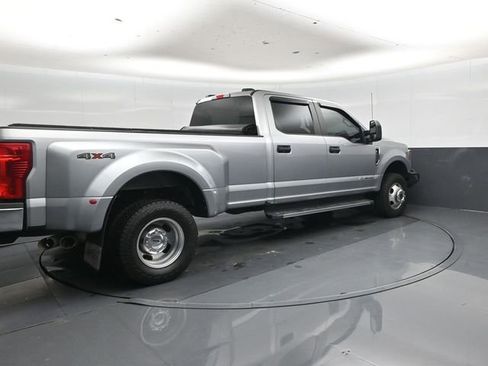 Used 2021 Ford F350 XL w/ STX Appearance Package AWD/4WD image 4