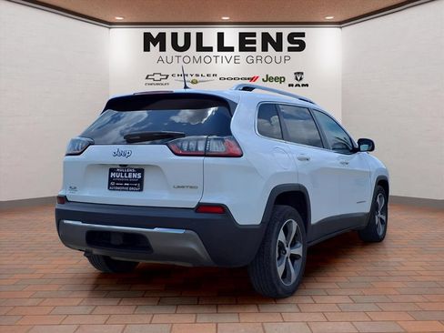 Used 2019 Jeep Cherokee Limited FWD image 5