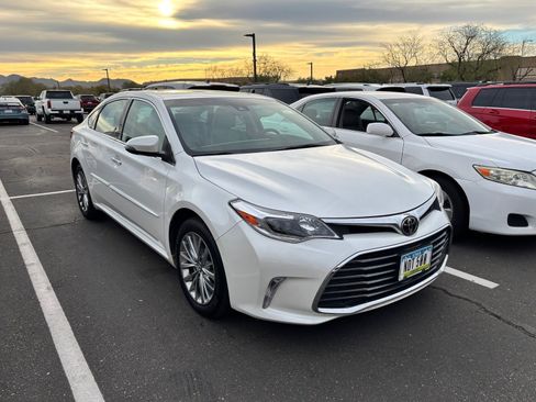 Certified 2017 Toyota Avalon Limited image 5