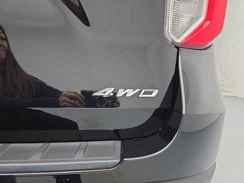 Used 2024 Ford Explorer XLT image 53