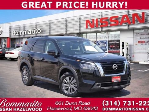 Certified 2025 Nissan Pathfinder SV AWD/4WD image 1