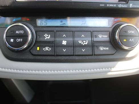 Used 2018 Toyota RAV4 Adventure FWD image 38