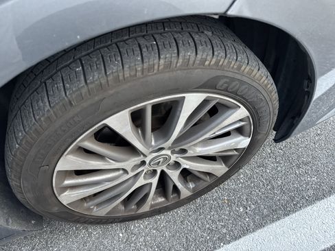 Used 2021 Lexus ES 350 w/ Premium Package FWD image 5