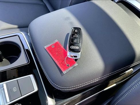 New 2026 Audi Q7 2.0T Premium AWD/4WD image 10