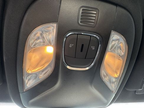 Used 2024 Jeep Compass Latitude AWD/4WD image 24