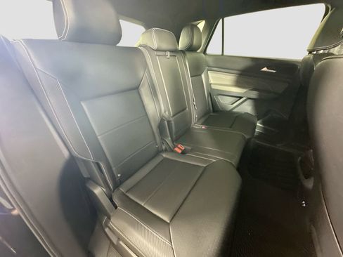 Used 2023 Volkswagen Atlas Cross Sport SEL R-Line image 26