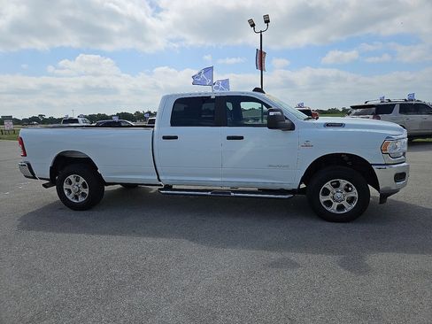 Used 2024 RAM 3500 Big Horn AWD/4WD image 9