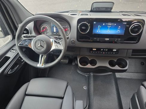 New 2025 Mercedes-Benz Sprinter 2500 image 20