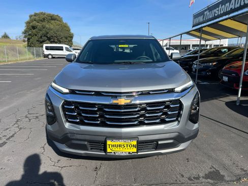 Used 2025 Chevrolet Equinox LT image 4