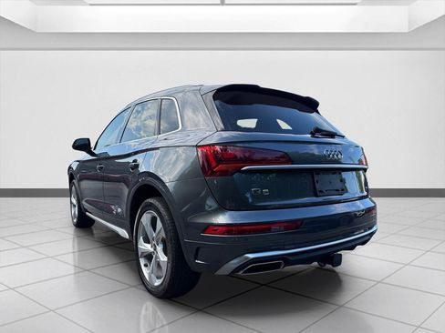 Used 2023 Audi Q5 2.0T Premium Plus w/ Premium Plus Package AWD/4WD image 3