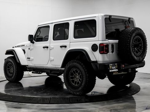 Used 2022 Jeep Wrangler Unlimited Rubicon w/ Xtreme Recon 35" Tire Package image 10