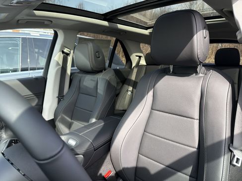 New 2026 Mercedes-Benz GLE 350 4MATIC image 10