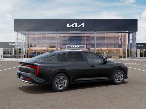 New 2026 Kia K4 FWD image 6