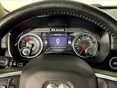 Used 2021 RAM 1500 Laramie image 15