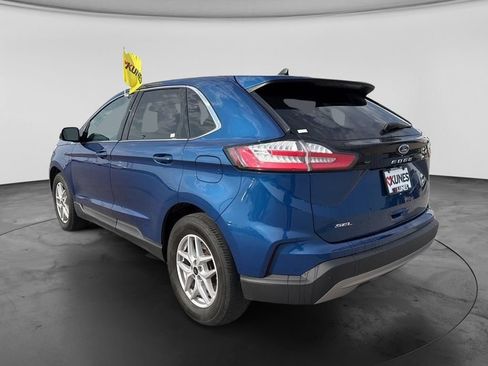 Used 2024 Ford Edge SEL AWD/4WD image 9