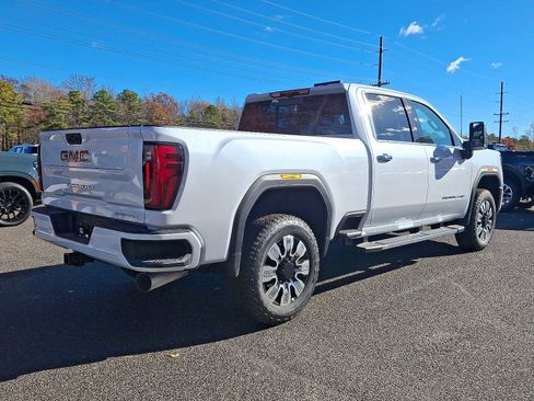 New 2026 GMC Sierra 2500 Denali w/ Denali Reserve Package image 4