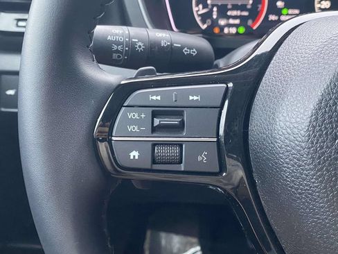 Used 2025 Honda Pilot EX-L image 18