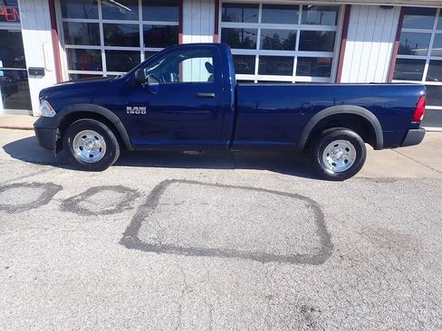 Used 2017 RAM 1500 Tradesman w/ Power & Remote Entry Group RWD image 9