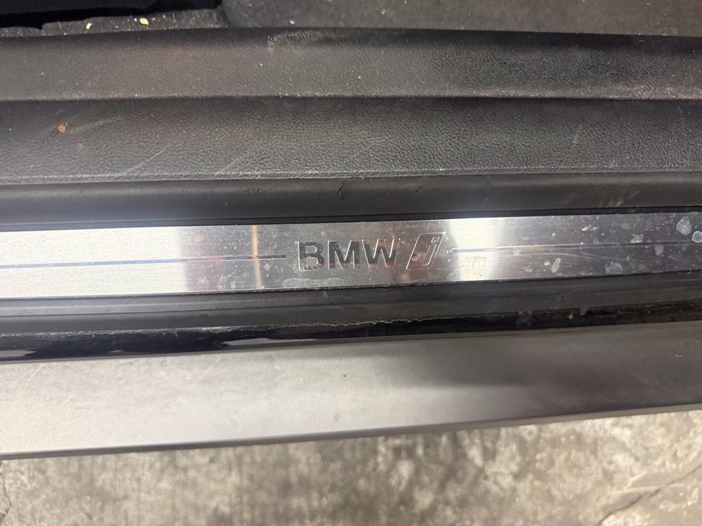 Used 2024 BMW i4 eDrive35 w/ Premium Package RWD image 17