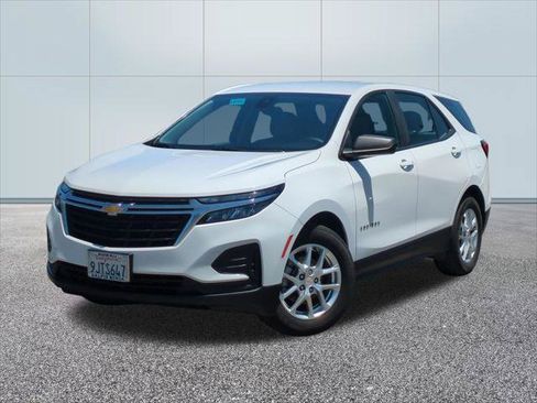 Used 2024 Chevrolet Equinox LS FWD image 1