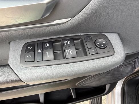 Used 2022 RAM 1500 Big Horn image 13