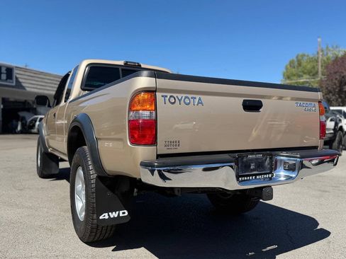 Used 2003 Toyota Tacoma 4x4 Xtracab V6 w/ Convenience Pkg image 60