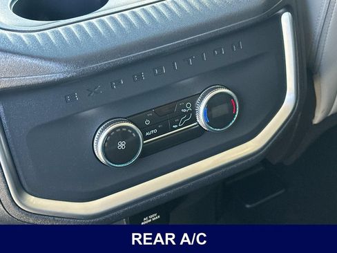 Used 2025 Ford Expedition Max Active AWD/4WD image 16