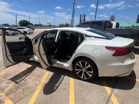 Used 2017 Nissan Maxima 3.5 SV FWD image 10