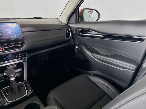 Used 2025 Kia Seltos SX w/ SX Sunroof Package image 29