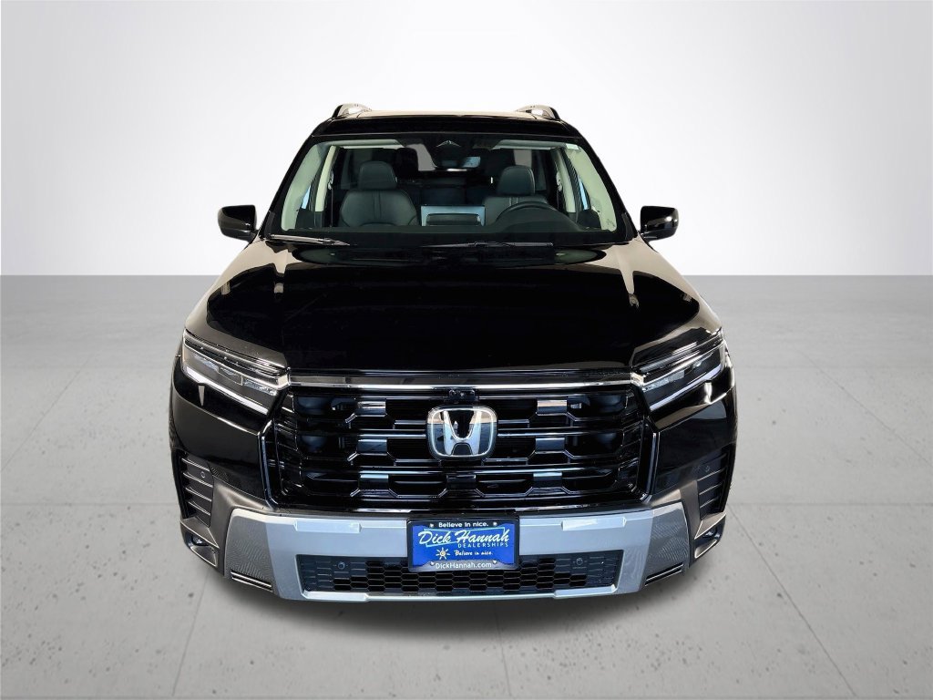 New 2026 Honda Pilot Touring image 3
