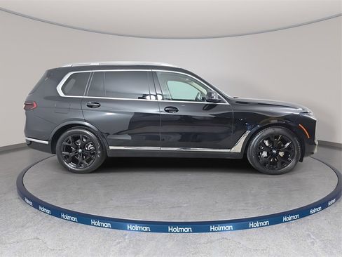 Certified 2023 BMW X7 xDrive40i w/ Premium Package image 4