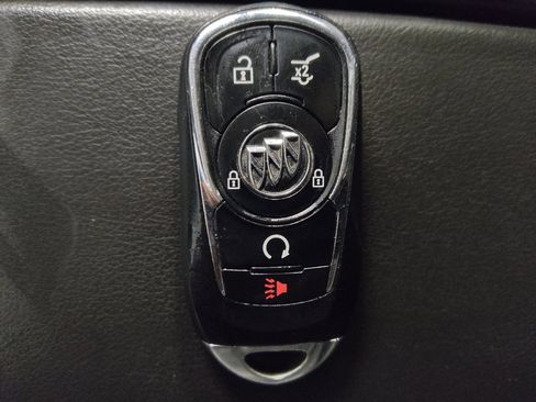 Used 2018 Buick Envision Essence image 32