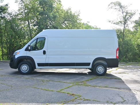 New 2026 RAM ProMaster 3500 w/ Cold Weather Group FWD image 8