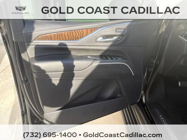 Certified 2024 Cadillac Escalade Sport Platinum w/ LPO, ONYX Package AWD/4WD image 22