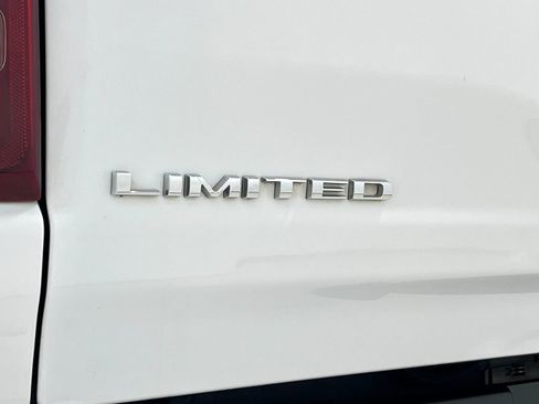 Used 2020 RAM 1500 Limited w/ Advanced Safety Group AWD/4WD image 44