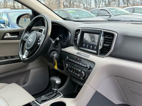 Used 2017 Kia Sportage LX w/ LX Popular Package image 45